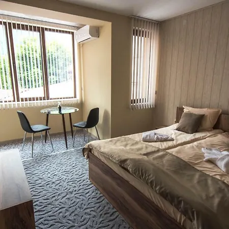 Maison d'hôtes Etobicoke -стаи за гости Etropole